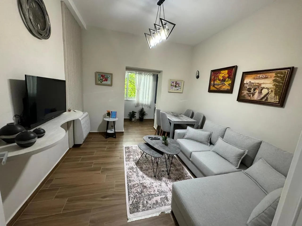 Ami Blloku Apartament Tiran Daire